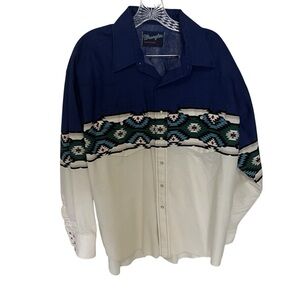 Wrangler Vintage Men's Blue and Cream Patterned no tag 2XL neck 18 1/2 sleeve 35